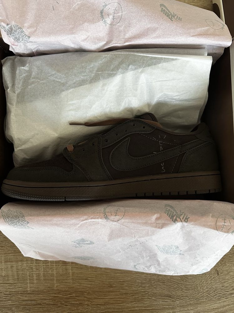 Nike air jordan low travis scott velvet brown and dark mocha