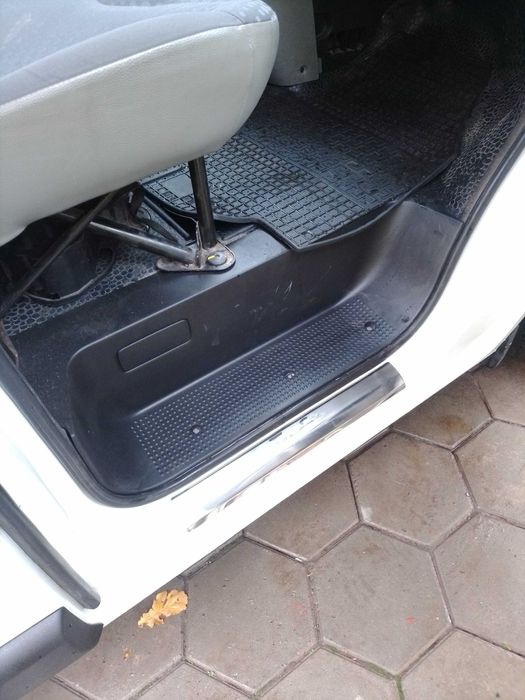 Renault Trafic 2.0, 2010 року