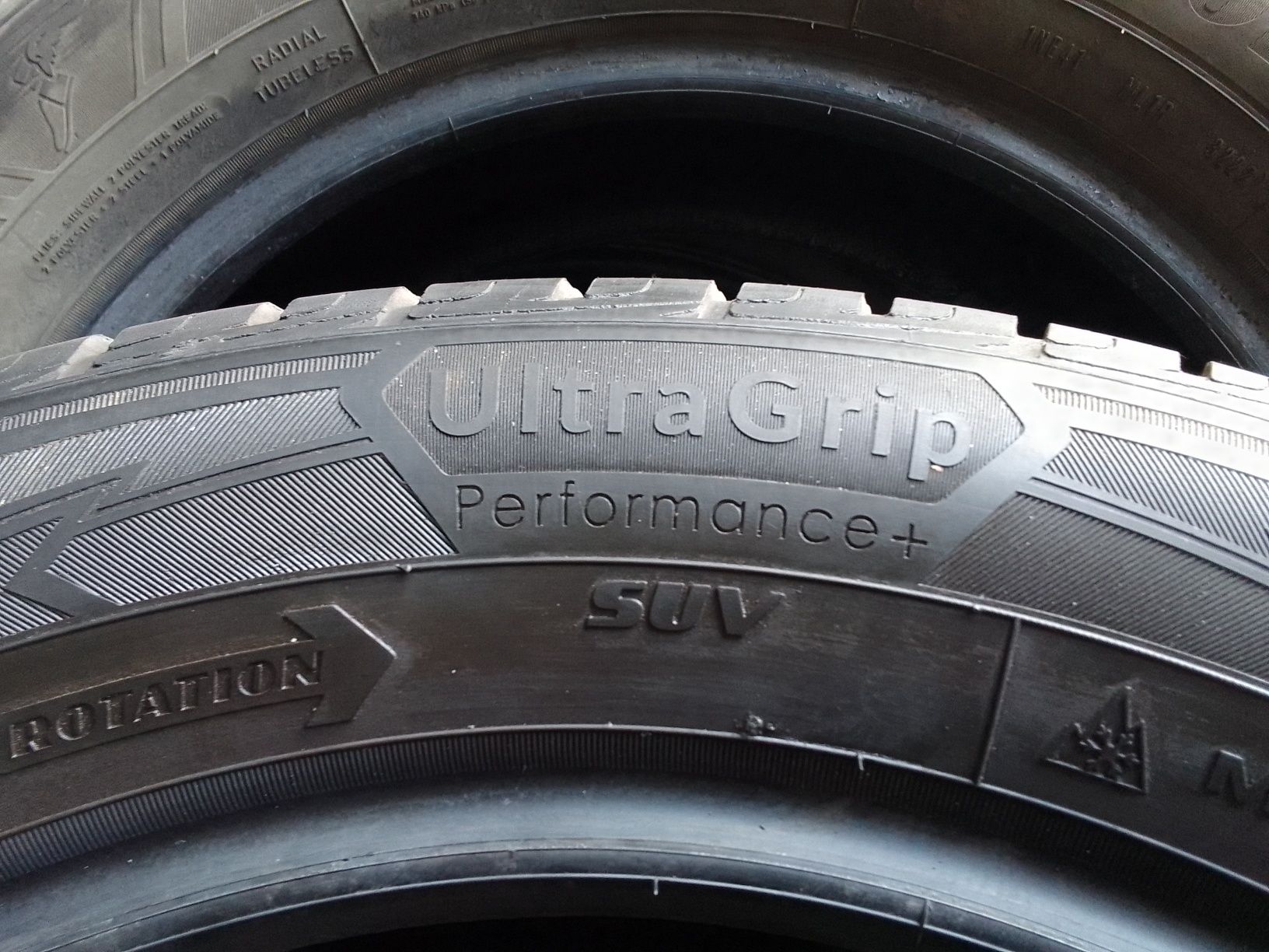 4 Opony zimowe 225/60r17 GOODYEAR 2022r