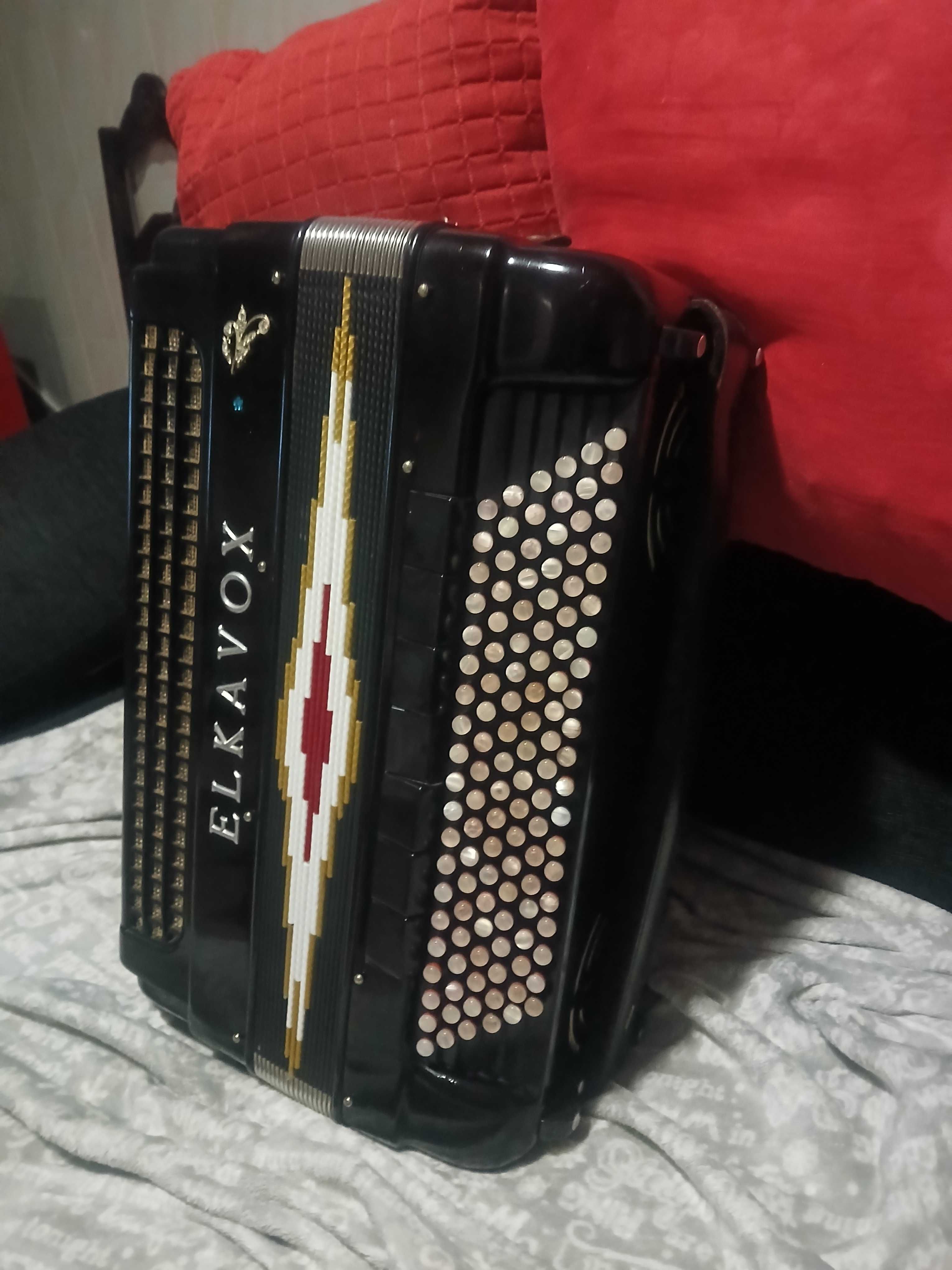 acordeon elkavox f3