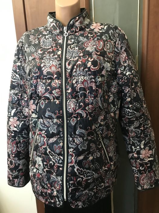 Курточка жіноча коротка розмір L