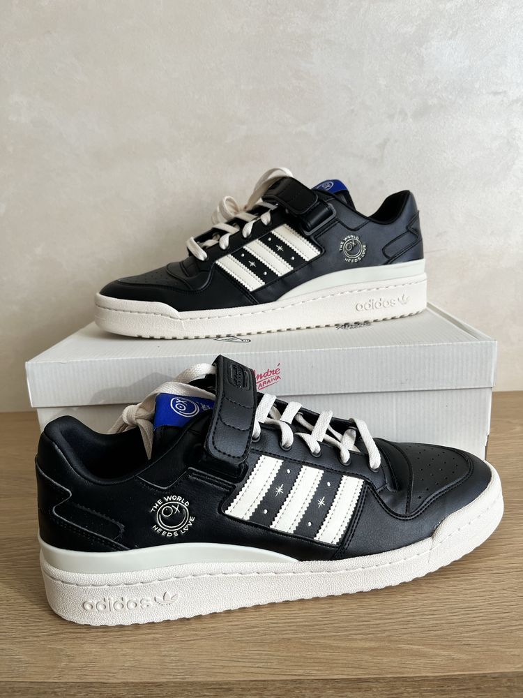 Кросівки чоловічі ADIDAS FORUM LOW BLACK розмір 45