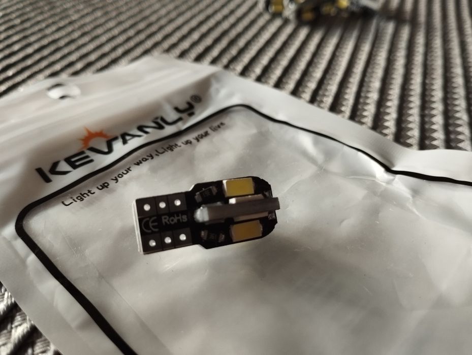 Żarówka W5W T10 LED światło postojowe kabina