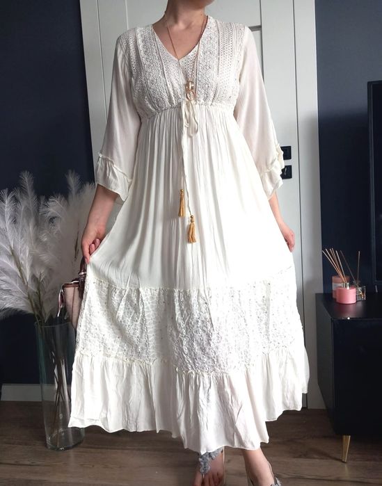 Kremowa sukienka boho z wiskozy