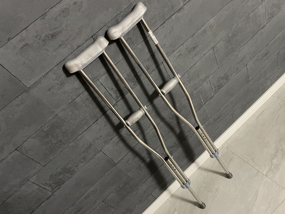 Милиці костилі регульовані костыли подмышечные палки метал телелескоп
