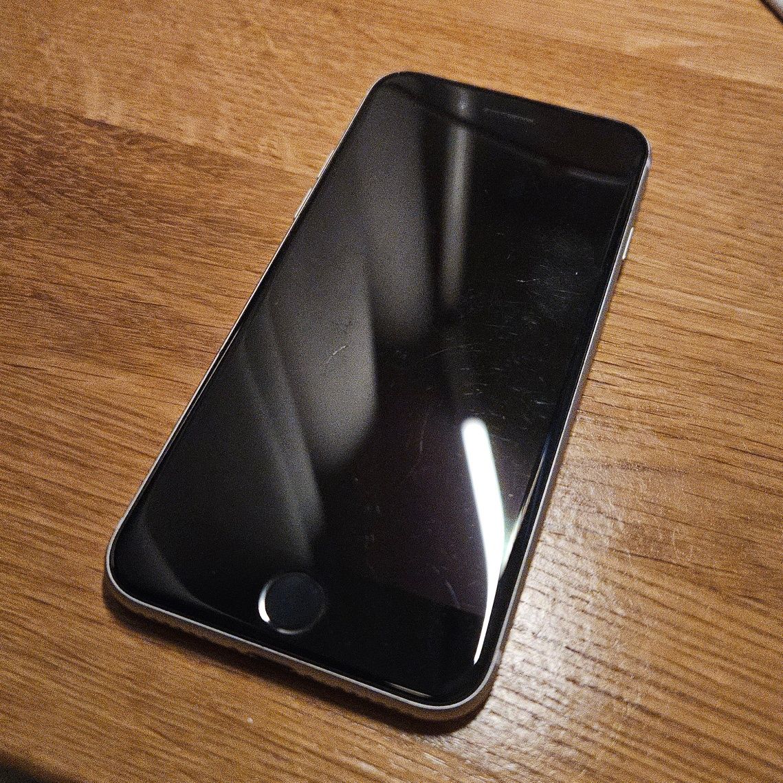 iPhone SE 2nd 2020 Biały