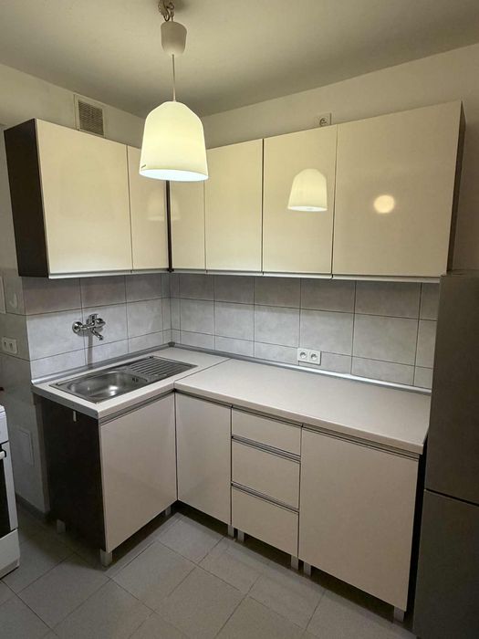 Meble kuchenne z frontami na połysk