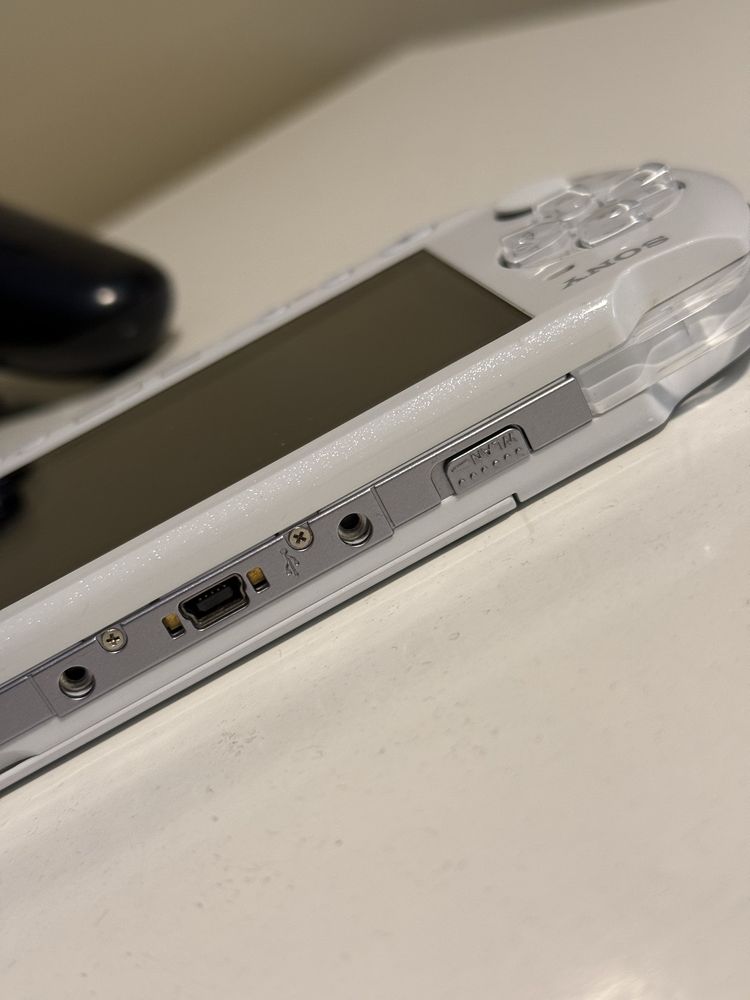 Psp 3000 Pearl white