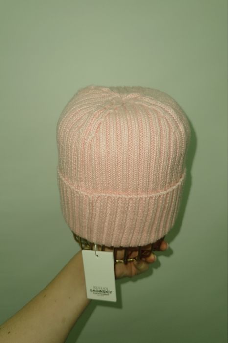 Шапка Ruslan baginskiy Monogram-embroidered Wool Beanie тренд 2025