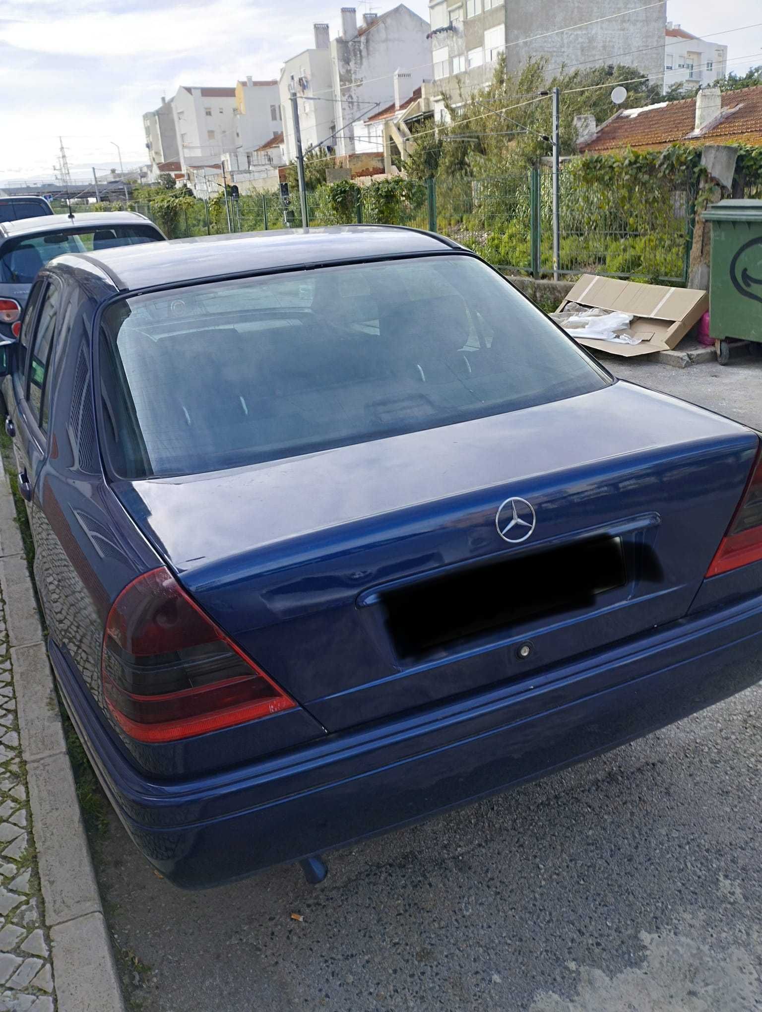 Mercedes-Benz C220 D