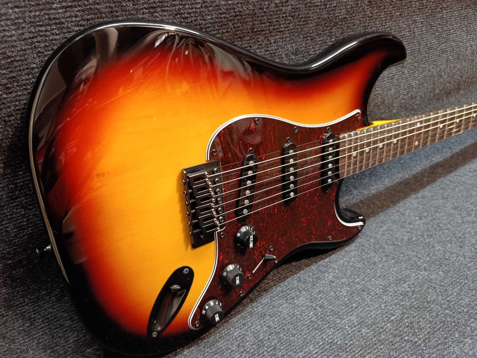 gitara elektryczna typu stratokaster Leszczyński guitars