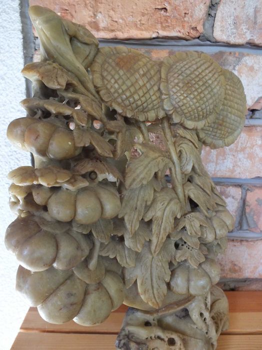 Rzeźba  kamień steatyt (kamień mydlany) Chiny w stylu dynastia Qing L