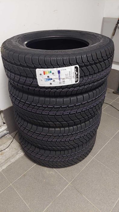 Uniroyal Snow Max 235/65 R 16C