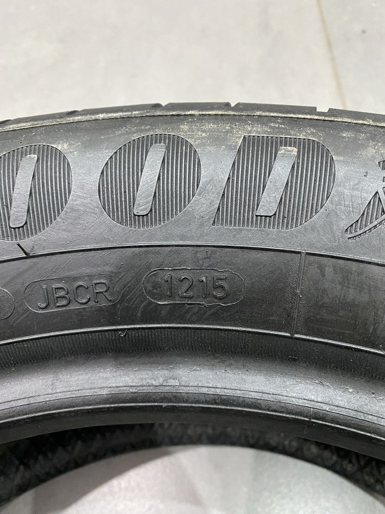 2x 225/55 R17 Goodyear Efficent Grip Performance