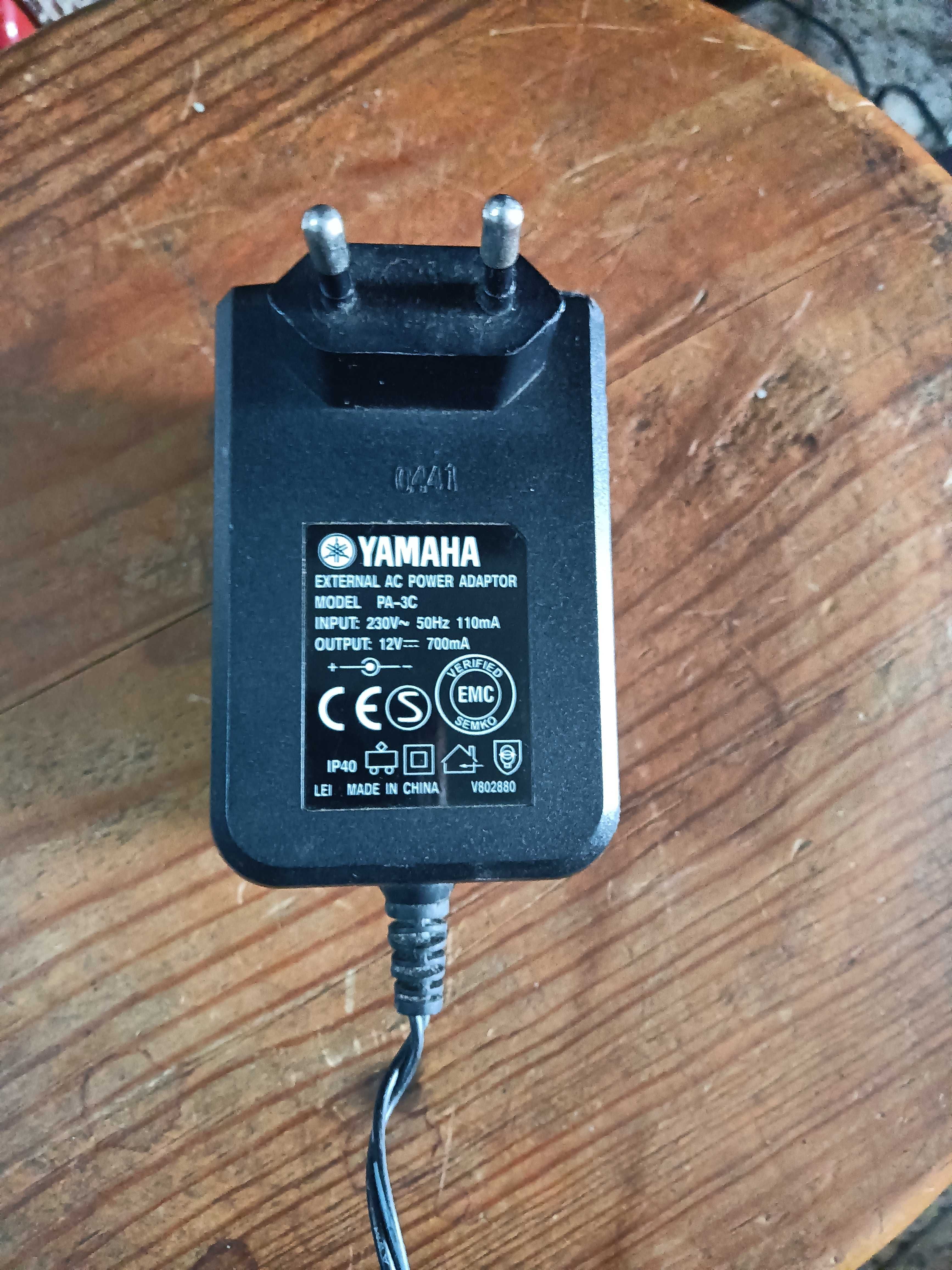 Teclados Yamaha Ypt 210 e PSR 350