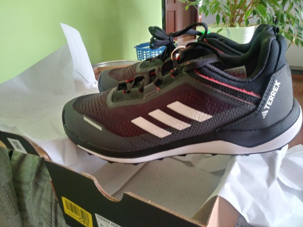 Buty adidas terrex agravic flow roz.39 1/3(25 cm.)