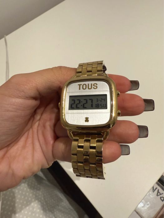 Relógio tous dourado digital