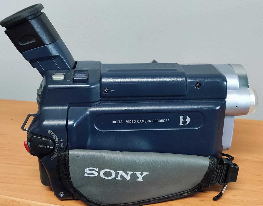 Kamera cyfrowa SONY handycam DCR-TRV245E PAL HI8