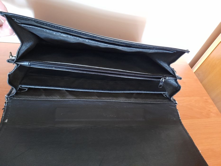 teczka aktówka, używana