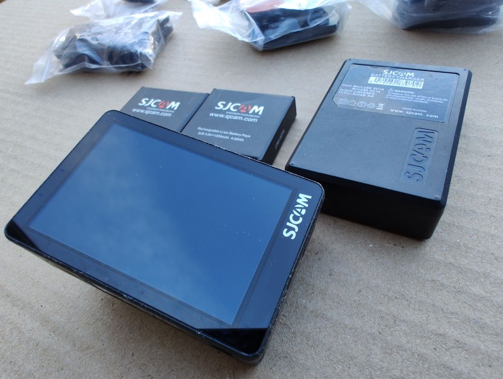 SJCam SJ8 Pro Kamera Sportowa 4K wifi dotykowy LCD akcesoria 2 bate
