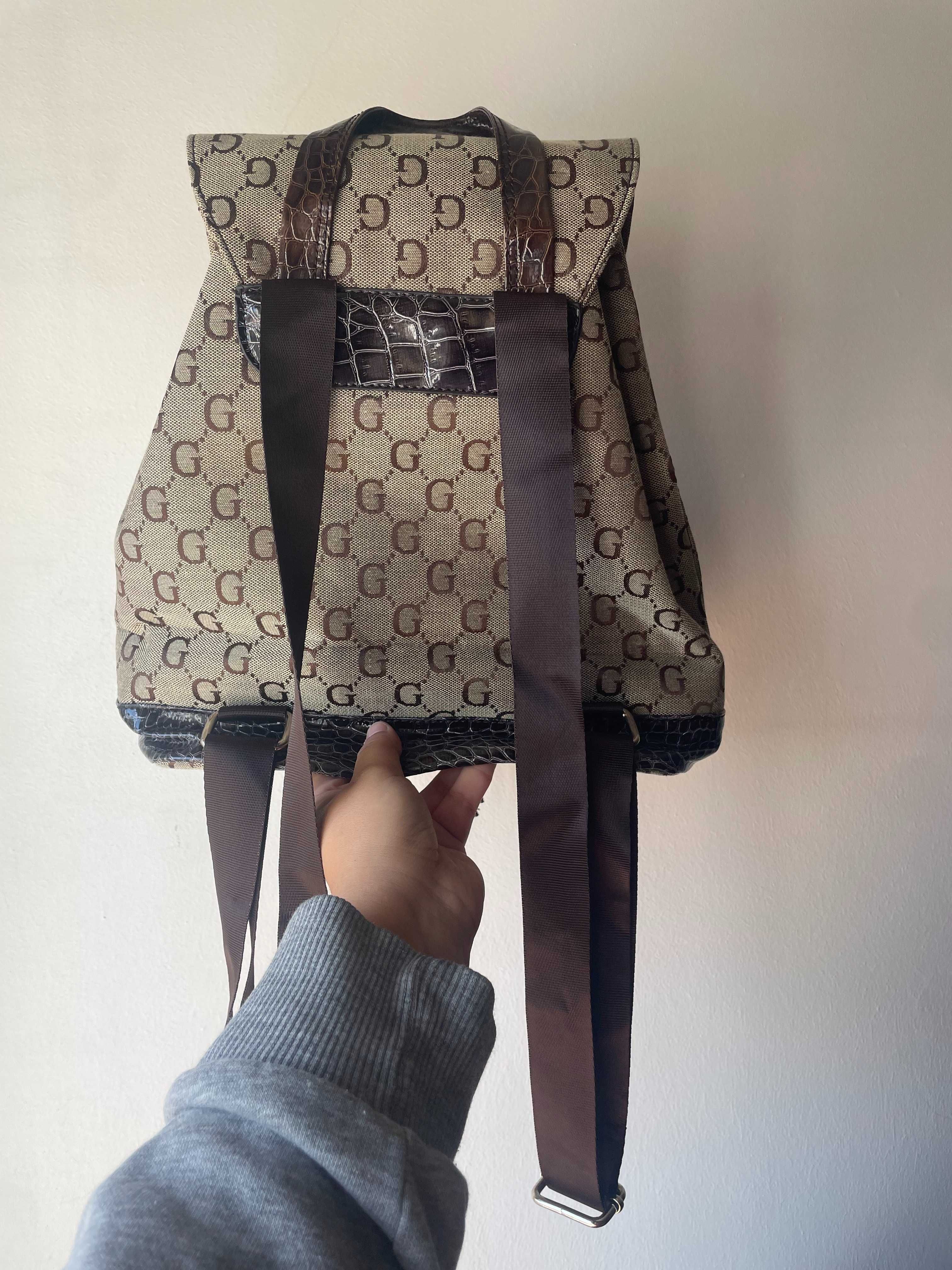 Mochila Castanha Nova