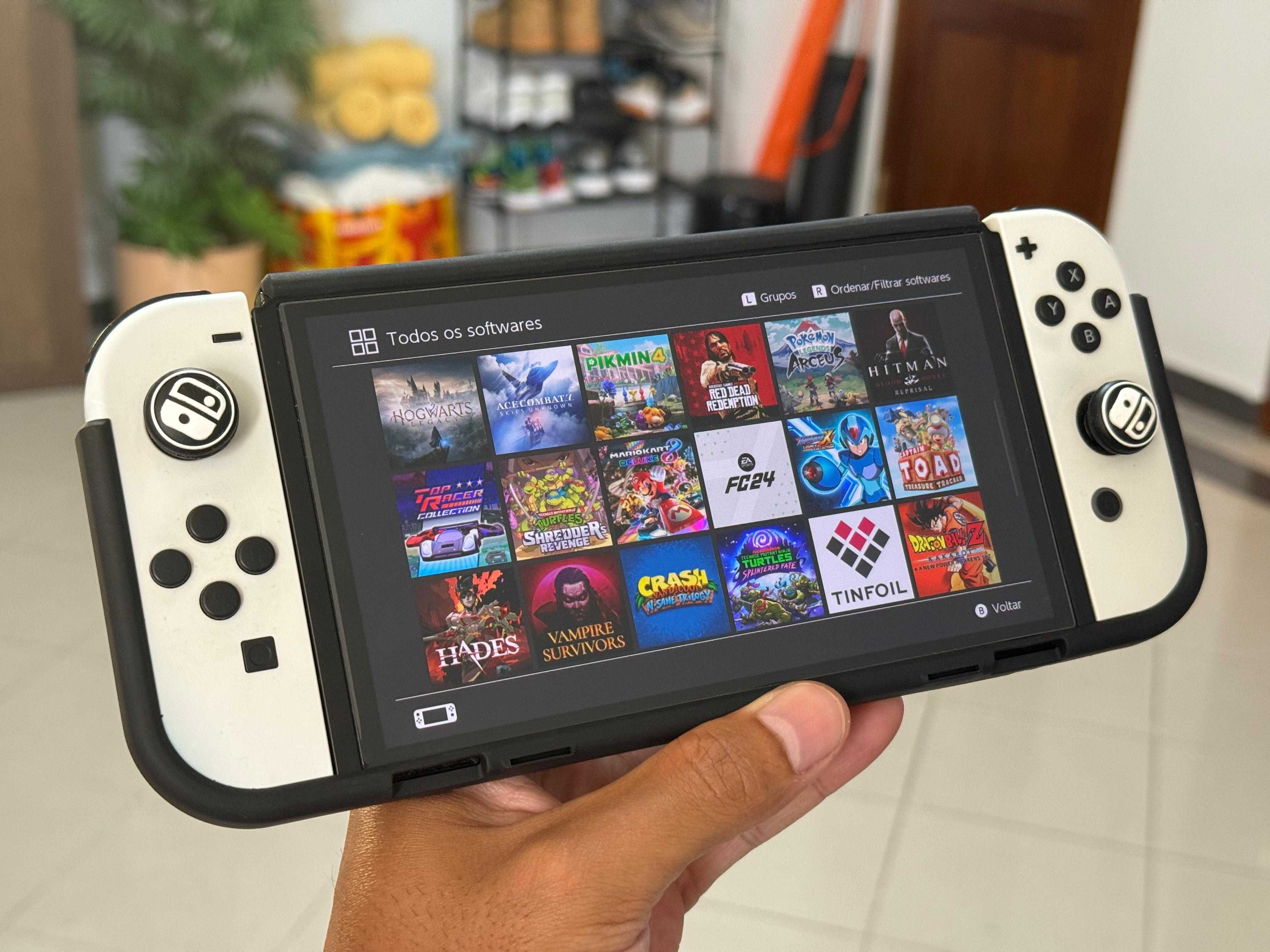Nintendo Switch OLED - DESBLOQUEADO -  Cartão 512GB + Acessórios