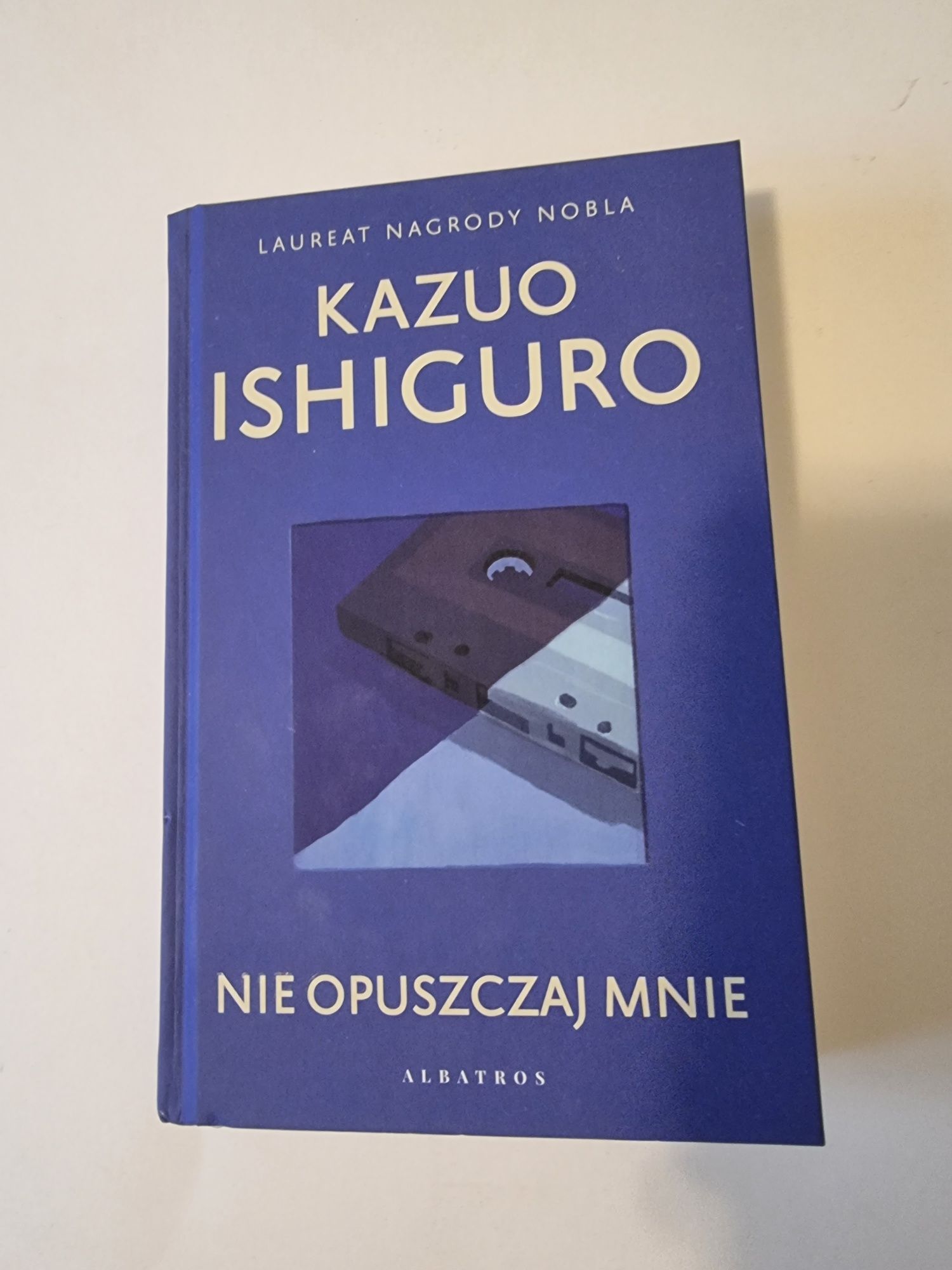 Kazuro Ishiguro nie opuszczaj mnie