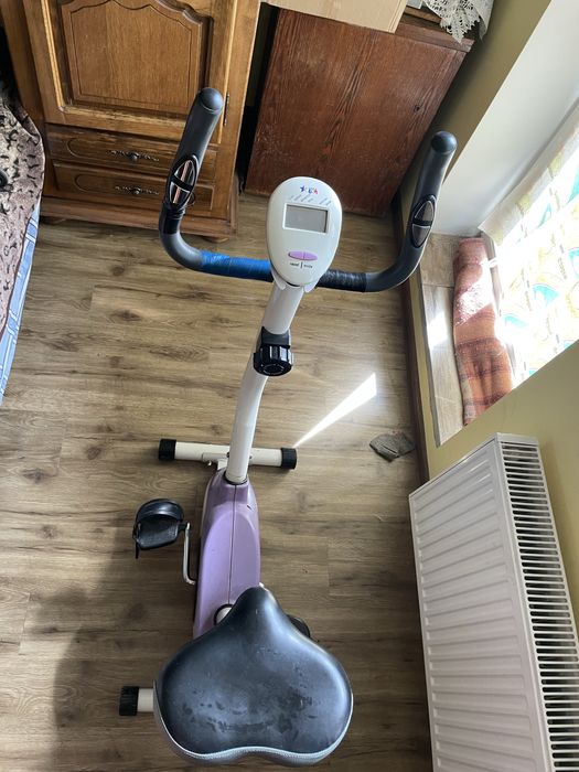 Продам Велотринажер Style
