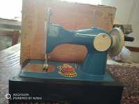 Игрушка из СССР, детская швейная машинка дшм-1швейная машинка