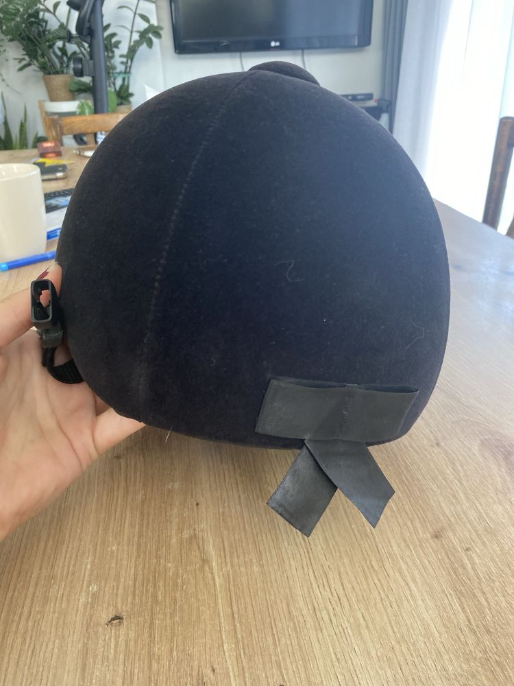 kask jezdziecki decathlon