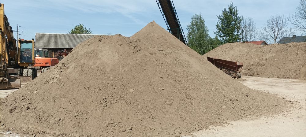 Ziemia przesiana ogrodowa transport