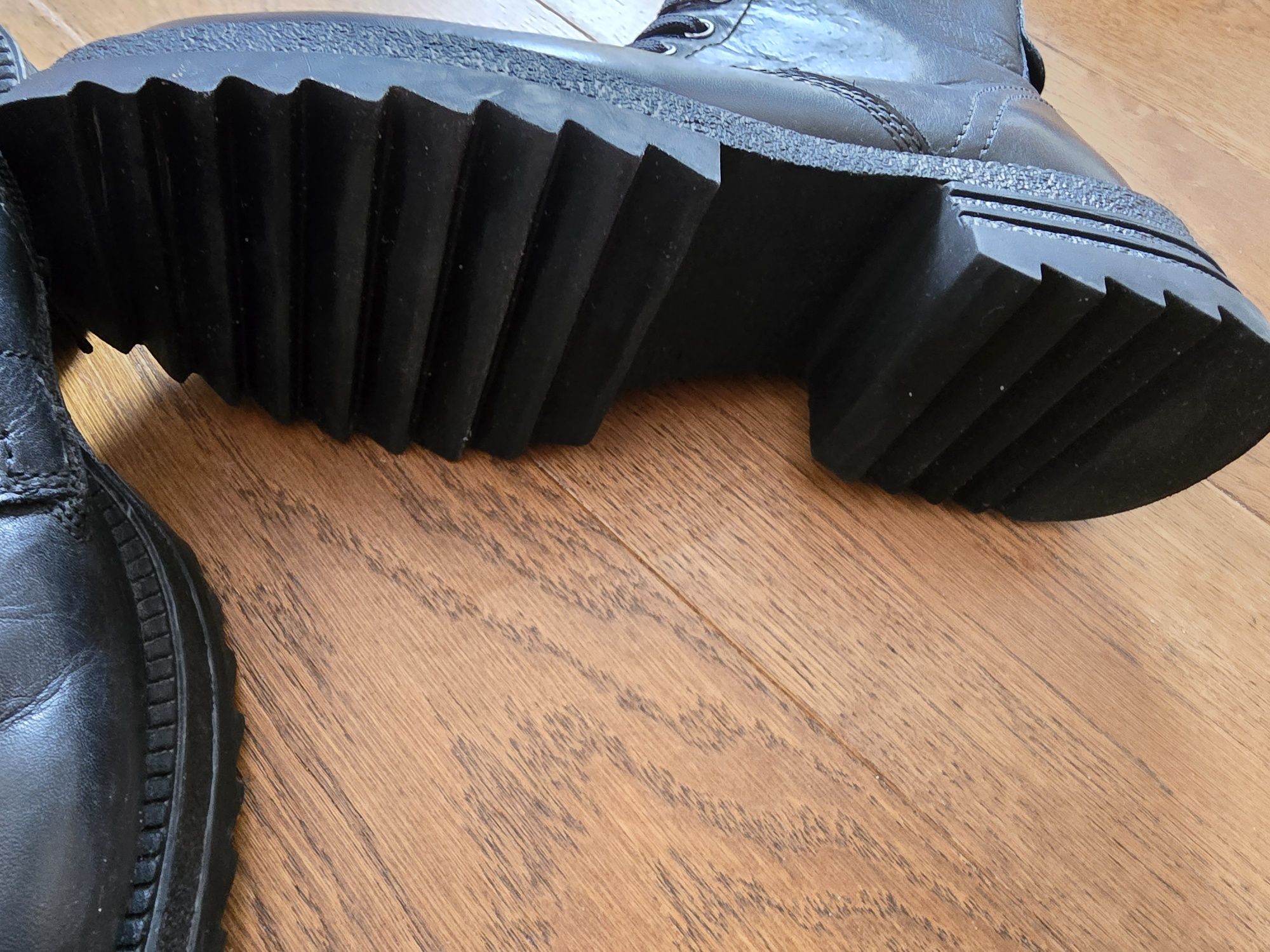 Buty skórzane 38