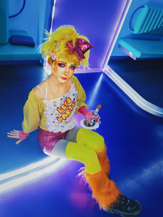 Той Чика ФНАФ косплей