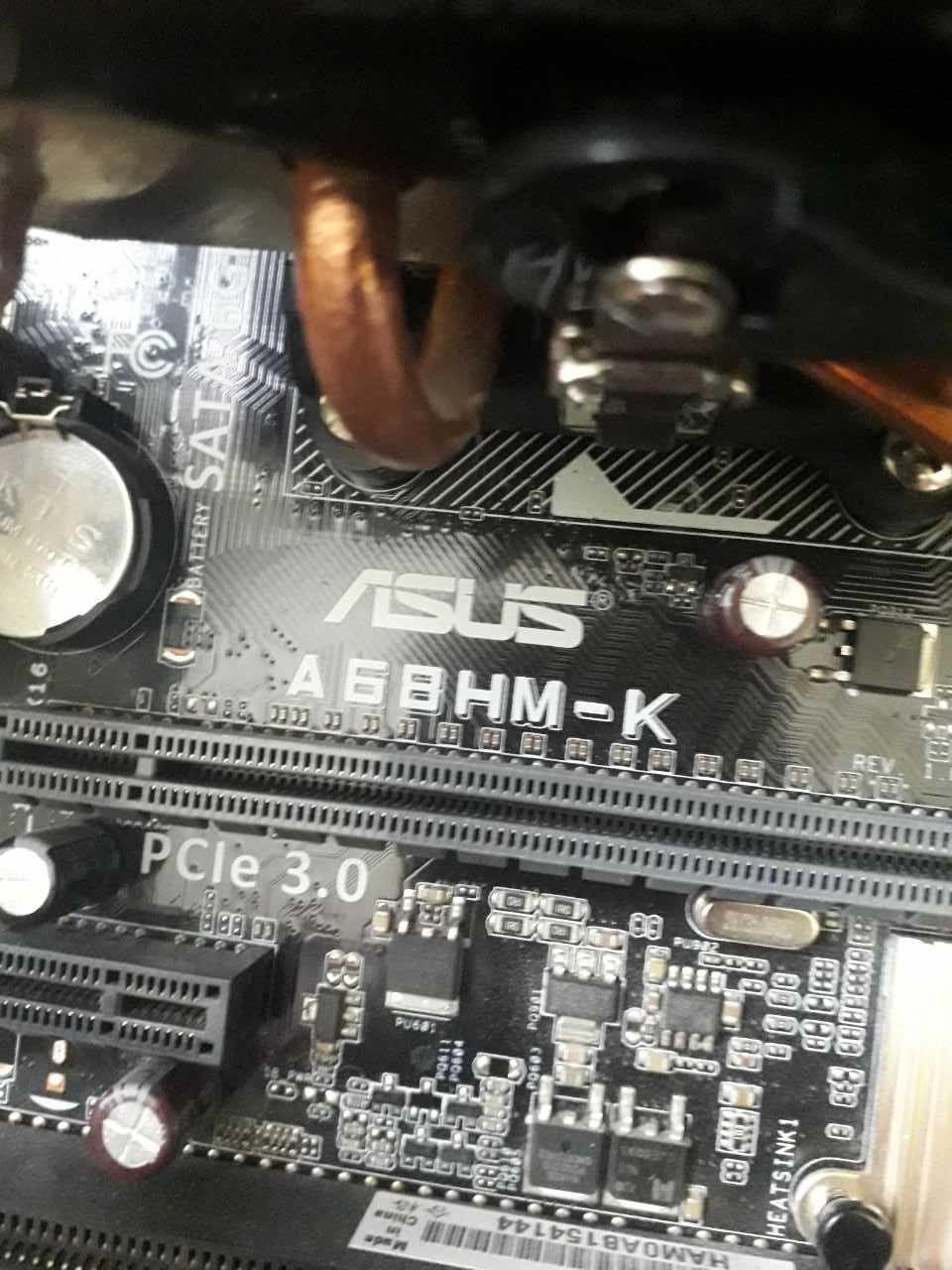 Комплект материнська плата А68HM-K і процесор athlon x4 880k