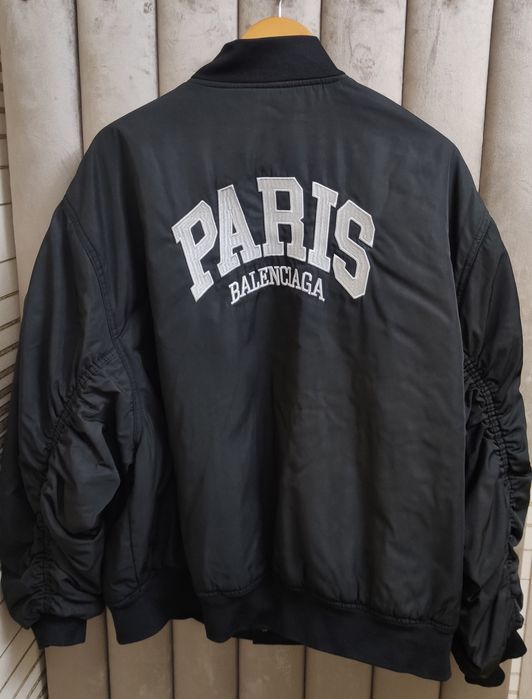 Бомбер Balelnciaga