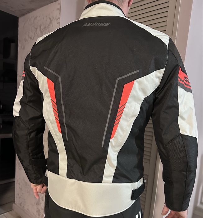 Мотокуртка L з захистами