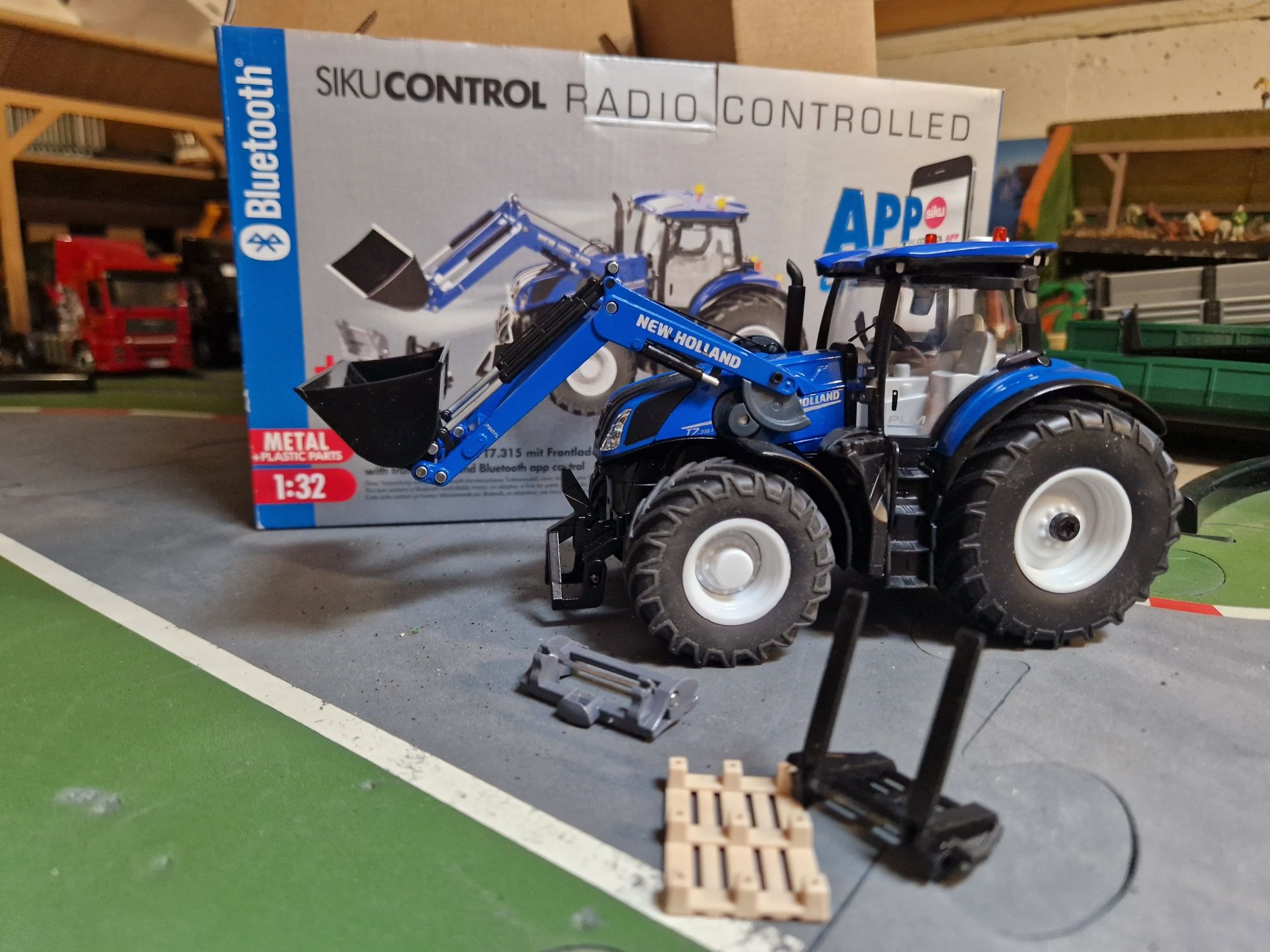 Siku control 6797 New Holland