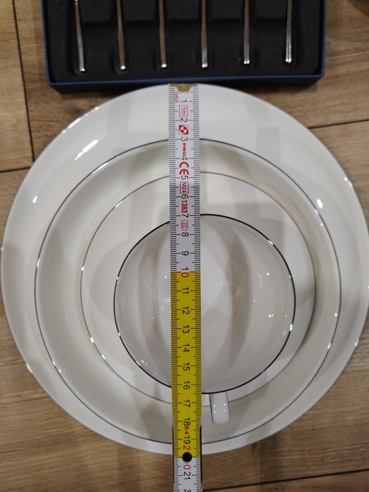 zestaw obiadowo-kawowy z  ALMIDECOR