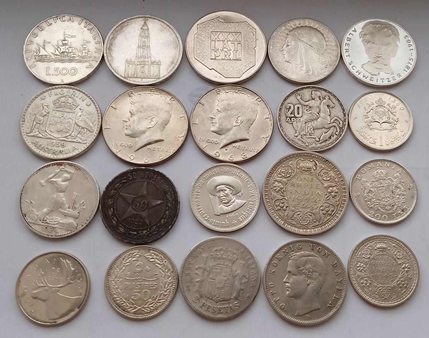 Продам разные монеты из серебра