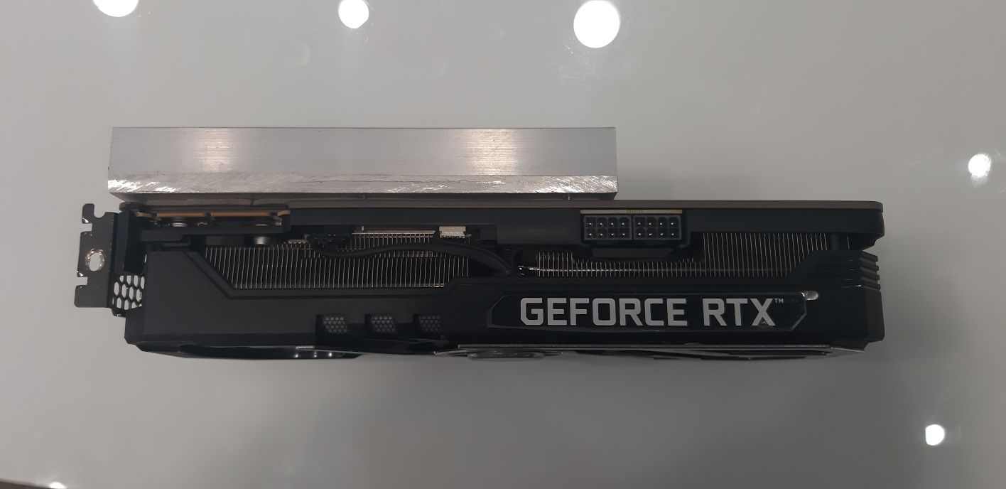Продам відеокарту Geforce 3090
