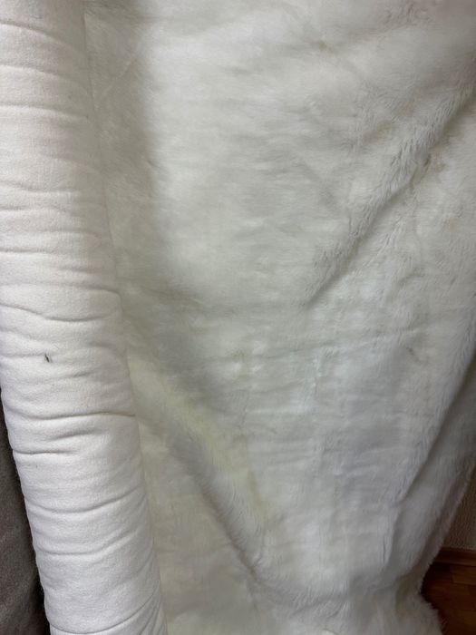 Штучне хутро рулонами або на пометрово