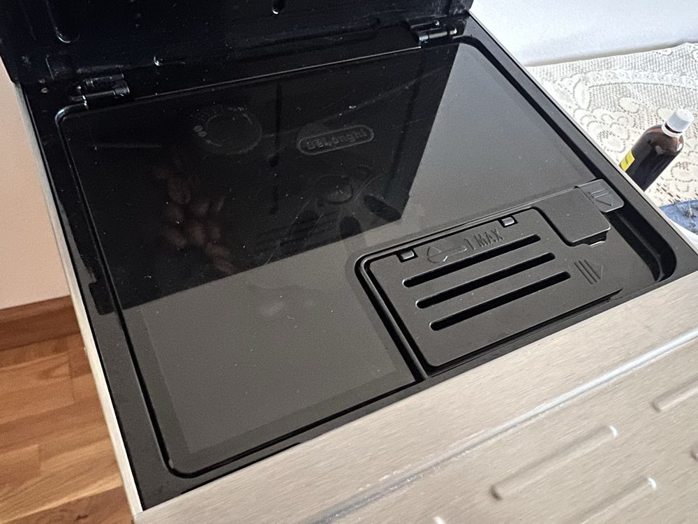 Кавоварка Delonghi PrimaDonna XS Deluxe (ETAM 36.365.M)