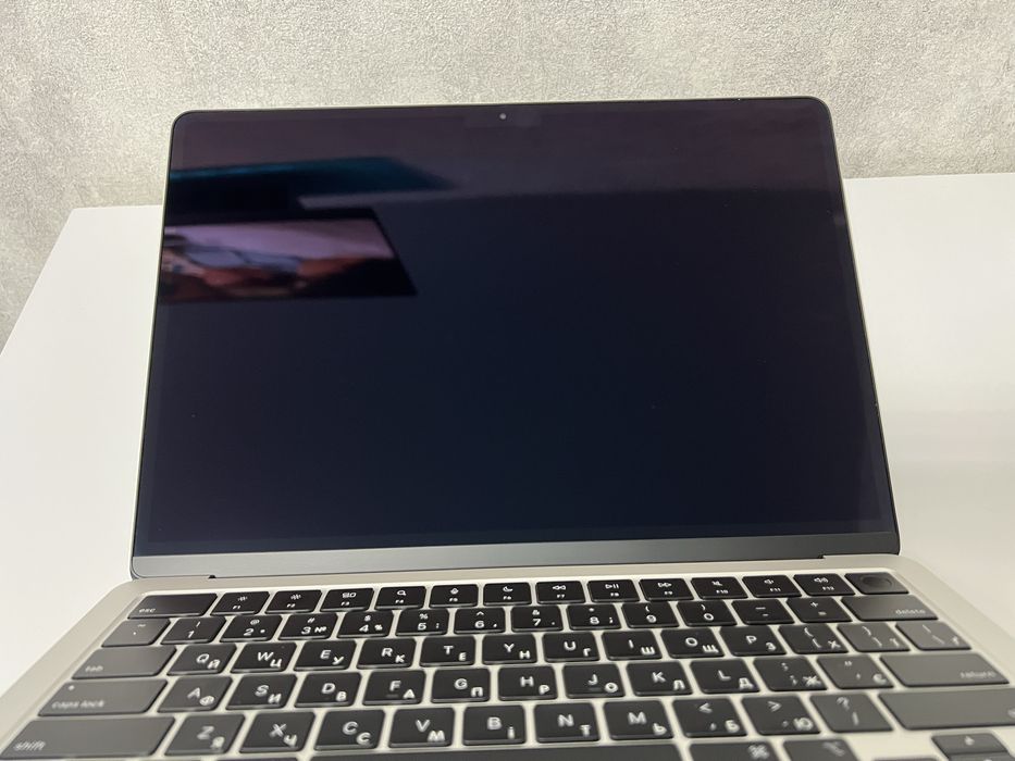 MacBook Air M4 16/256. Silver. Состояние нового. 21 цикл.