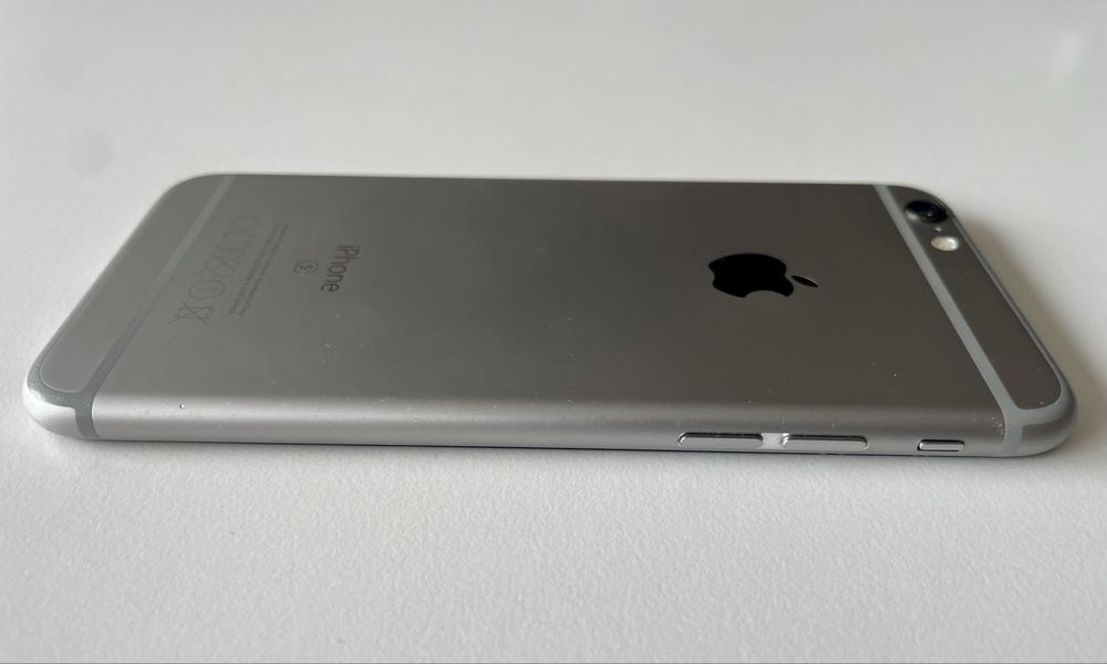 Iphone 6s model A1688 32GB Gwiezdna szarość