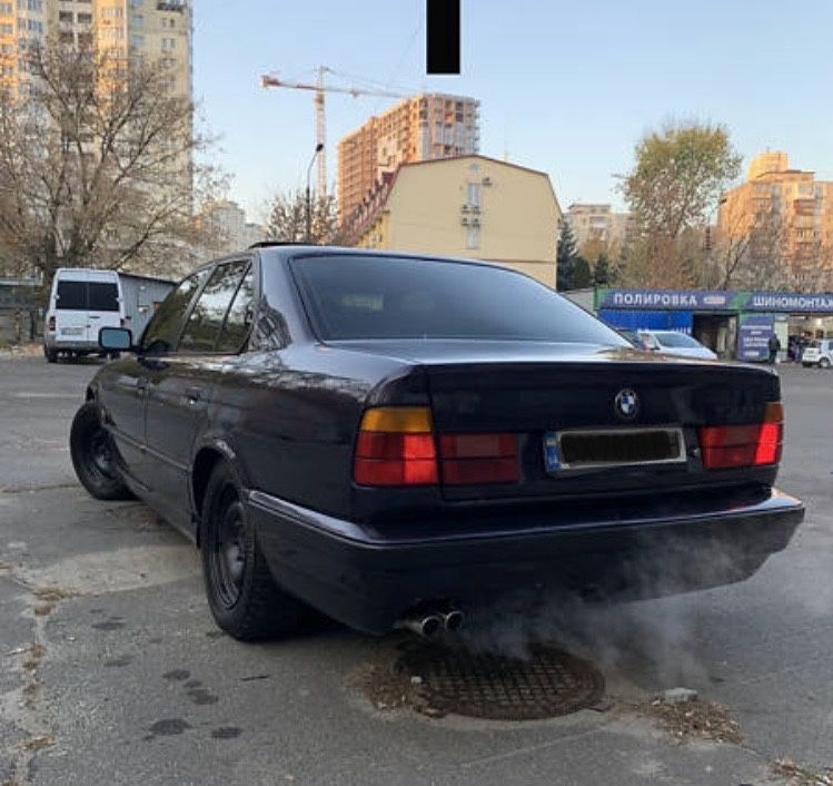 BMW 525 2,5L 1995гв механика