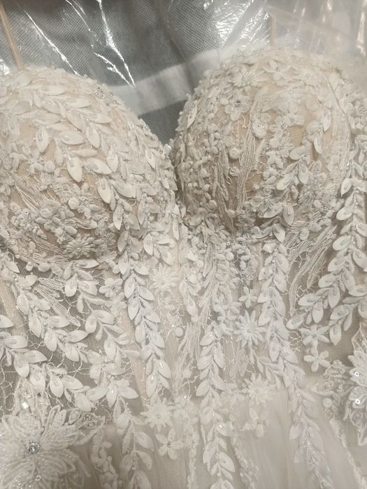 Suknia ślubna biała