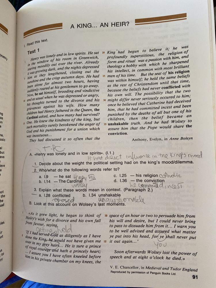 Livro escolar de inglês avançado 12.º ano