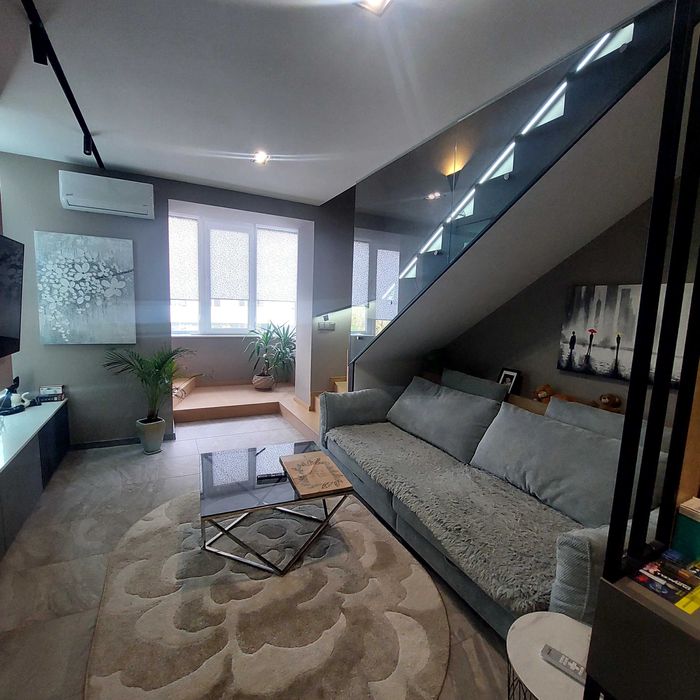 Продам дворівневу 3 кім. Шикарну квартиру