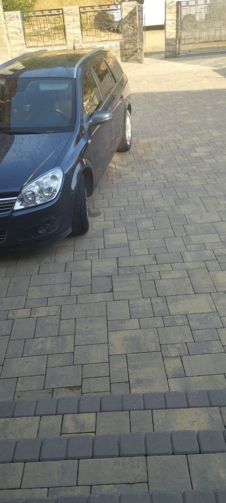 Продам Опель Астра h 2008 рік 4500