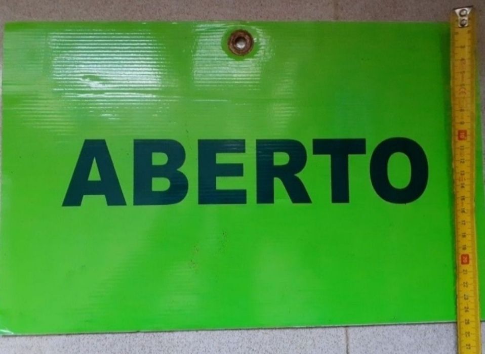 Medalhas, placas e escudos